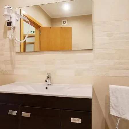 Ao - Passerelle アパート ペニシェ